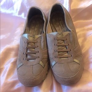 Skechers size 9.5